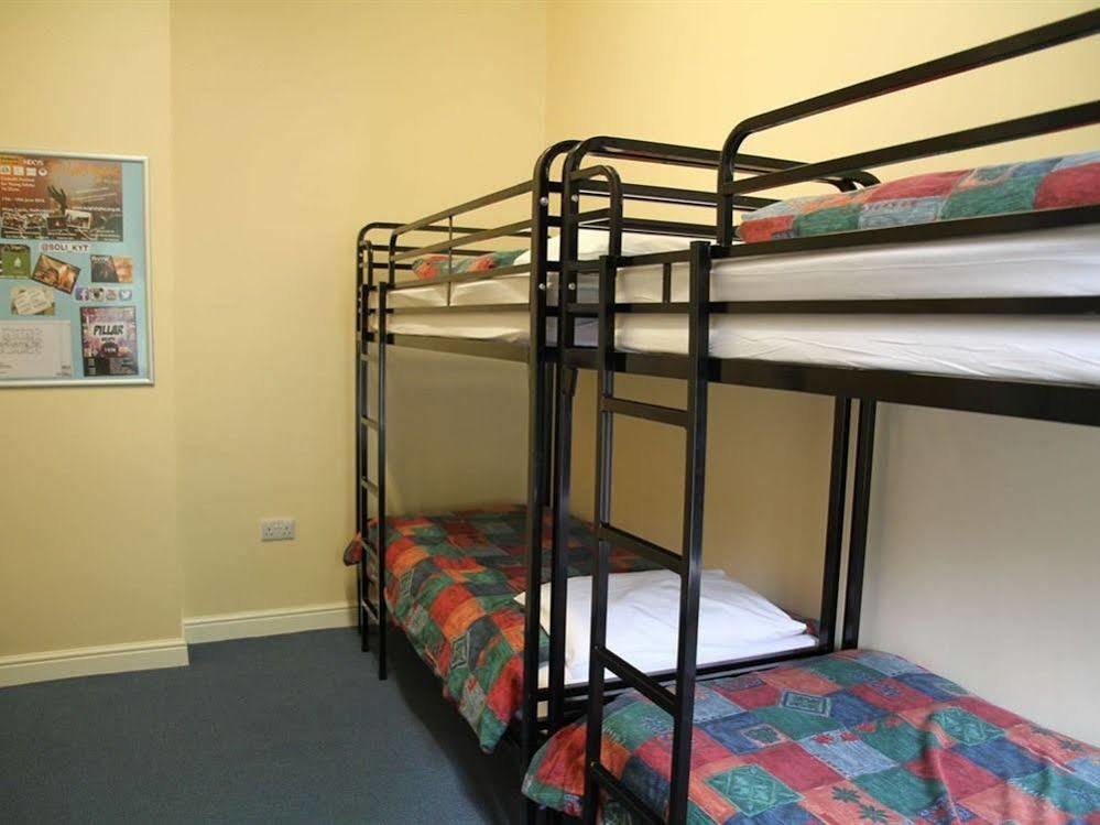 Alton Castle Centre Hostel ภายนอก รูปภาพ