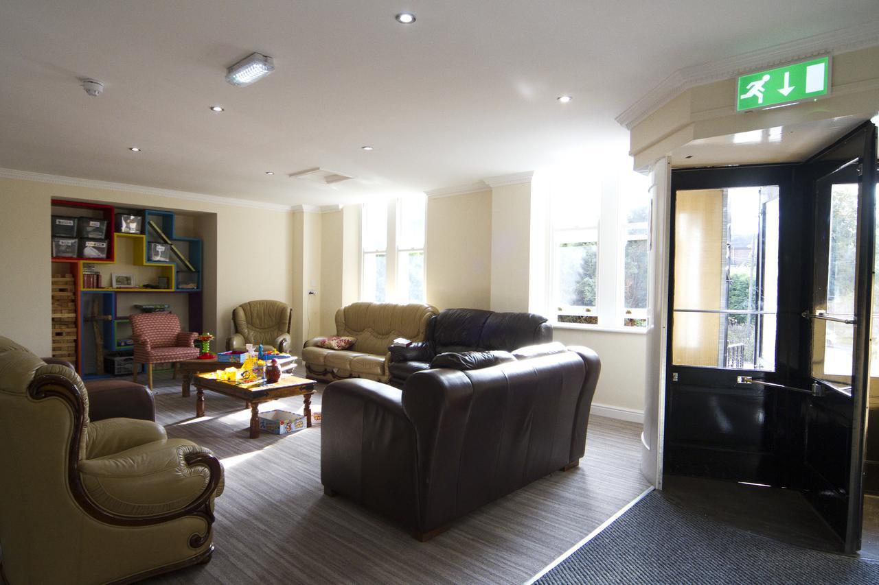Alton Castle Centre Hostel ภายนอก รูปภาพ