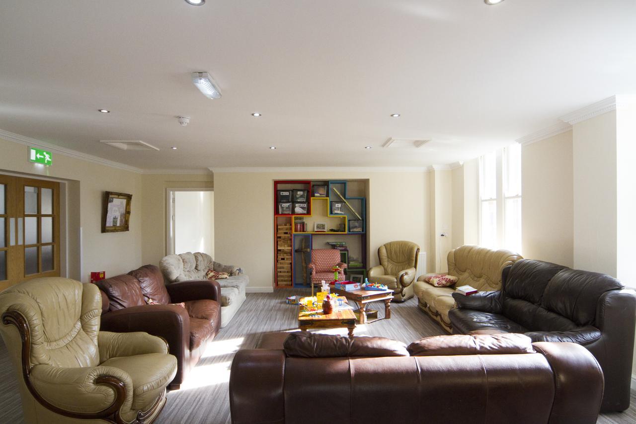 Alton Castle Centre Hostel ภายนอก รูปภาพ