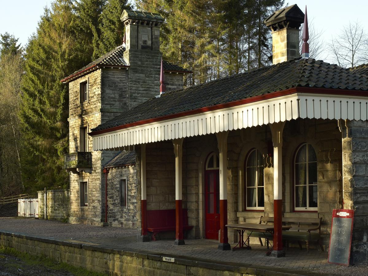 Alton Castle Centre Hostel ภายนอก รูปภาพ