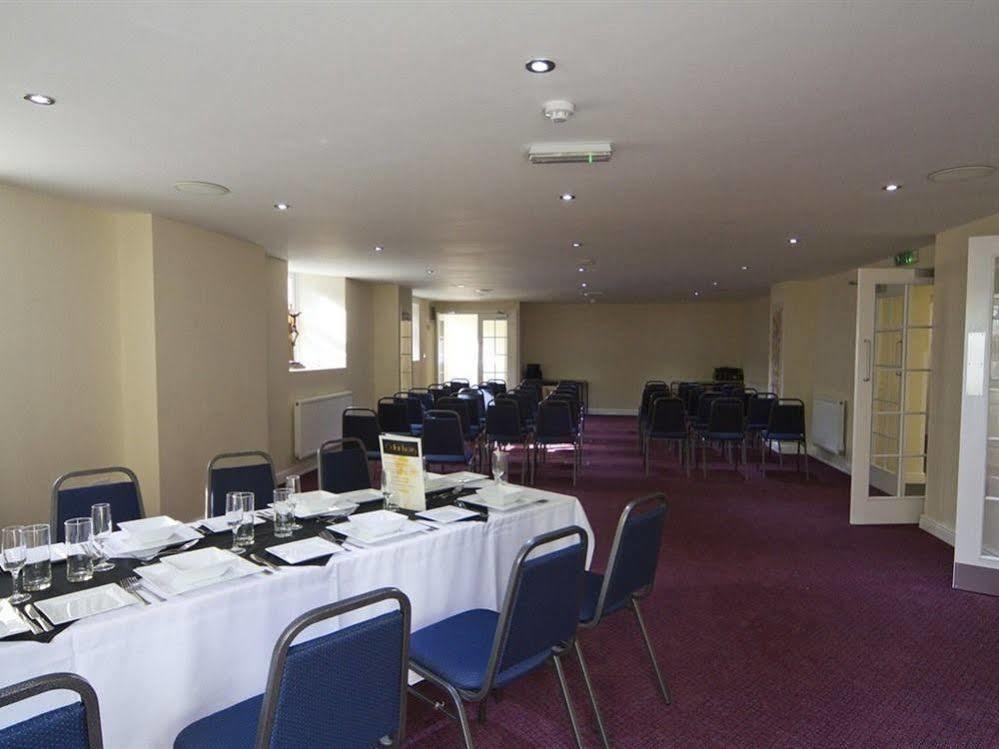 Alton Castle Centre Hostel ภายนอก รูปภาพ